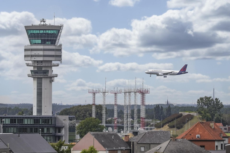 Nachtvluchten worden niet verboden, maar Vlaams minister van Leefmilieu Zuhal Demir stelt wel een reeks voorwaarden aan de luchthaven van Brussel.