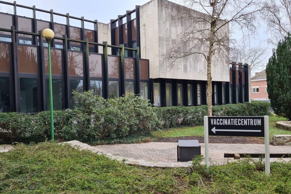 Het vaccinatiecentrum van Tienen blijft tot 15 oktober open, net als dat van Landen.