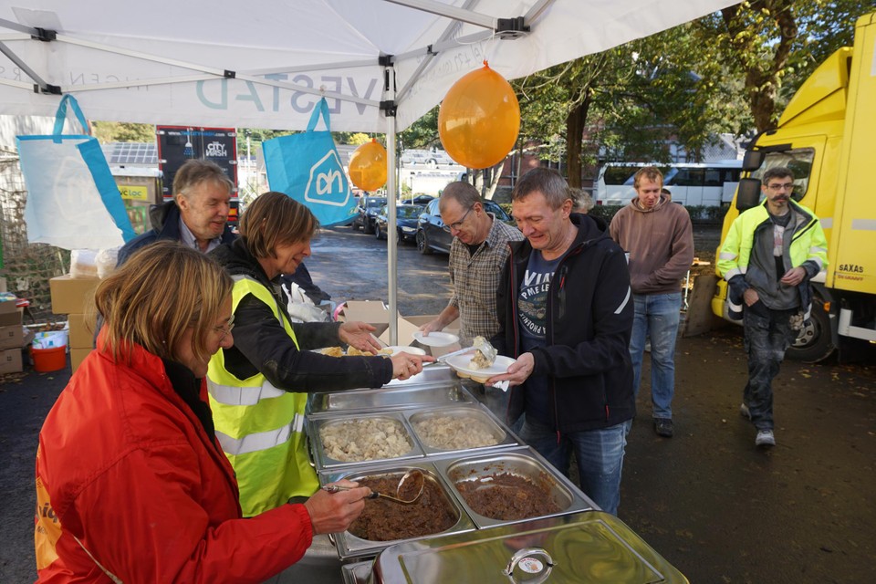 Albert Heijn/Peeters-Govers zorgde ervoor dat de vrijwilligers tijdig weer op krachten konden komen.