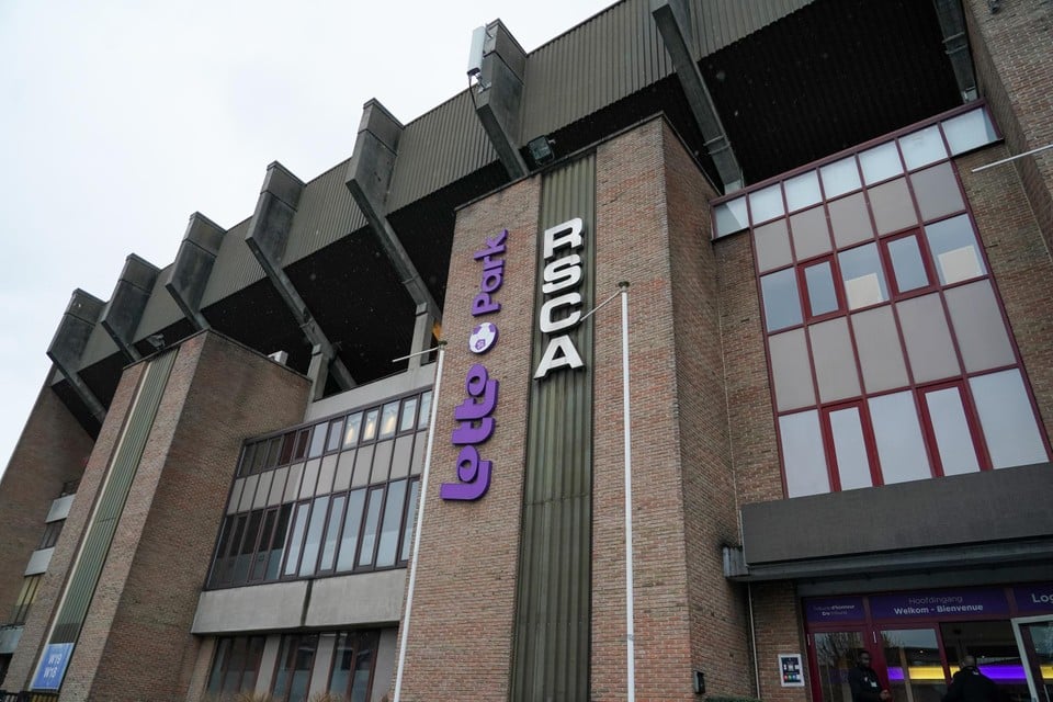 Box rented to make contacts and « lubricate » politicians: Loge of Huawei Listen to Stadium Anderlecht