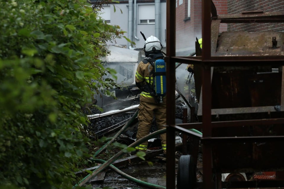 The caravan burned out completely.