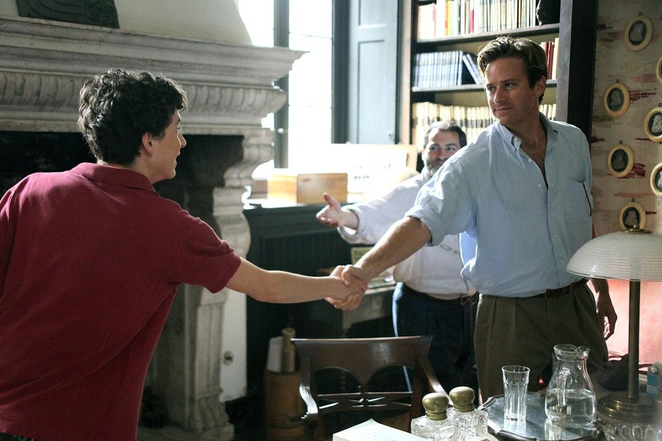 Armie Hammer (rechts) wordt beschuldigd van het sturen van ongepaste sms’en.