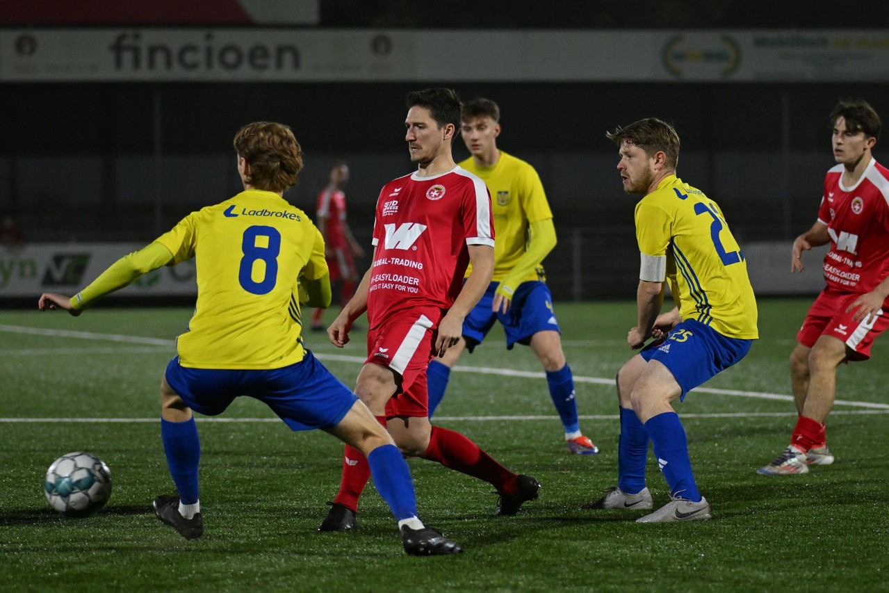 Met Eerste Hattrick Uit Zijn Carrière Loodst Nicolas Van Buyten Eendracht Aalter Naar Klinkende