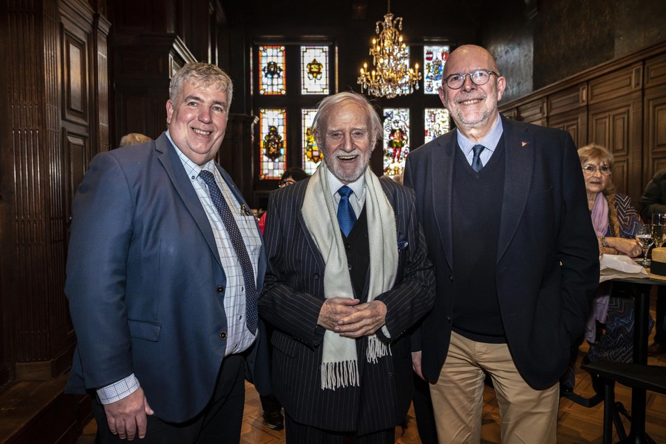 Aldermen Peter Wouters, honorary mayor Bob Cools and deputy Luk Lemmens