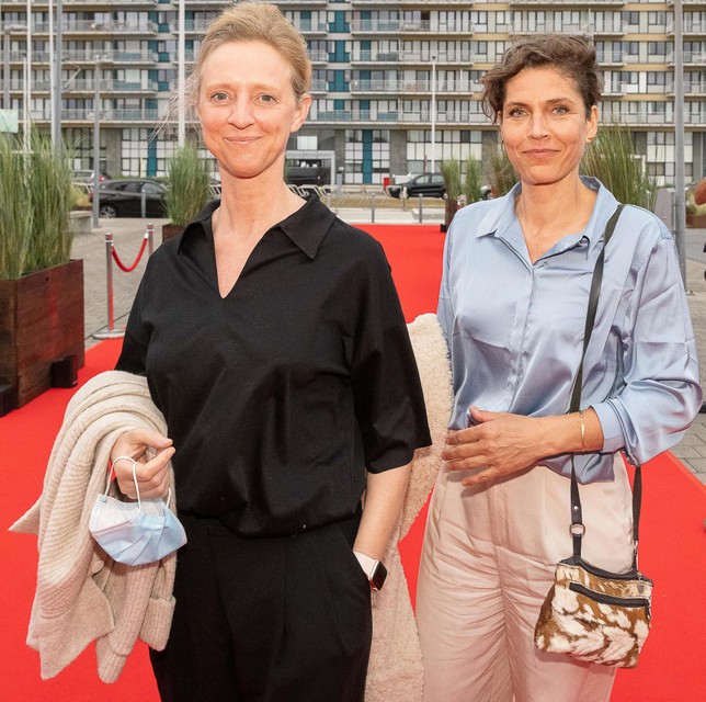 Joke Devynck (ex-vrouw van Johan Heldenbergh) met haar huidige partner: Valery, een kunstenares. 