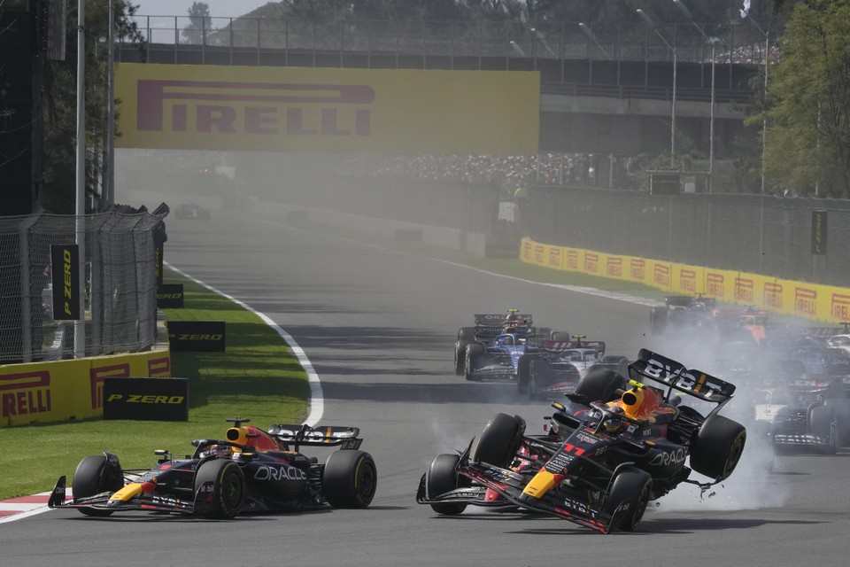 Leclerc e Pérez batem, Verstappen passa facilmente