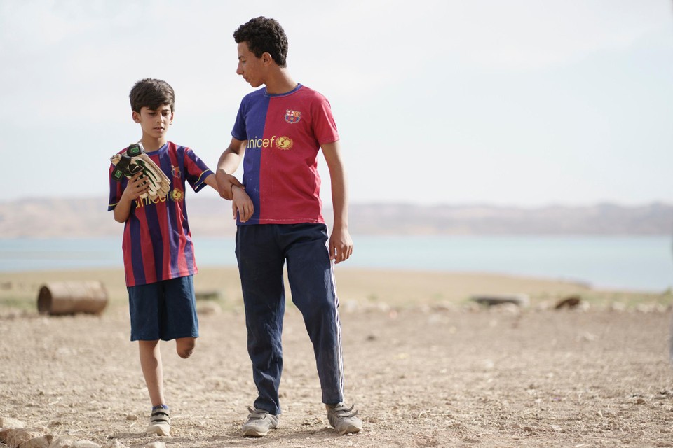 Ahmed (links) als Hamoudi in Baghdad Messi.