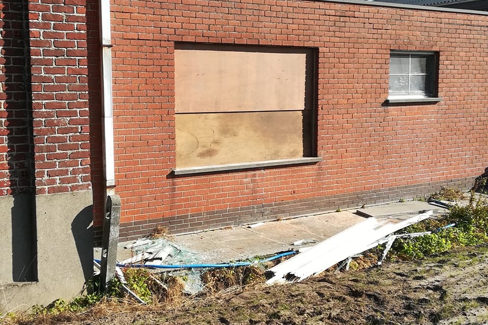 In 2018 vielen Brusselse speurder al eens binnen bij de gewezen voorzitter van motorclub No Surrender MC in de Vannekenstraat in Zwevezele. Dat gebeurde dinsdagmorgen opnieuw.