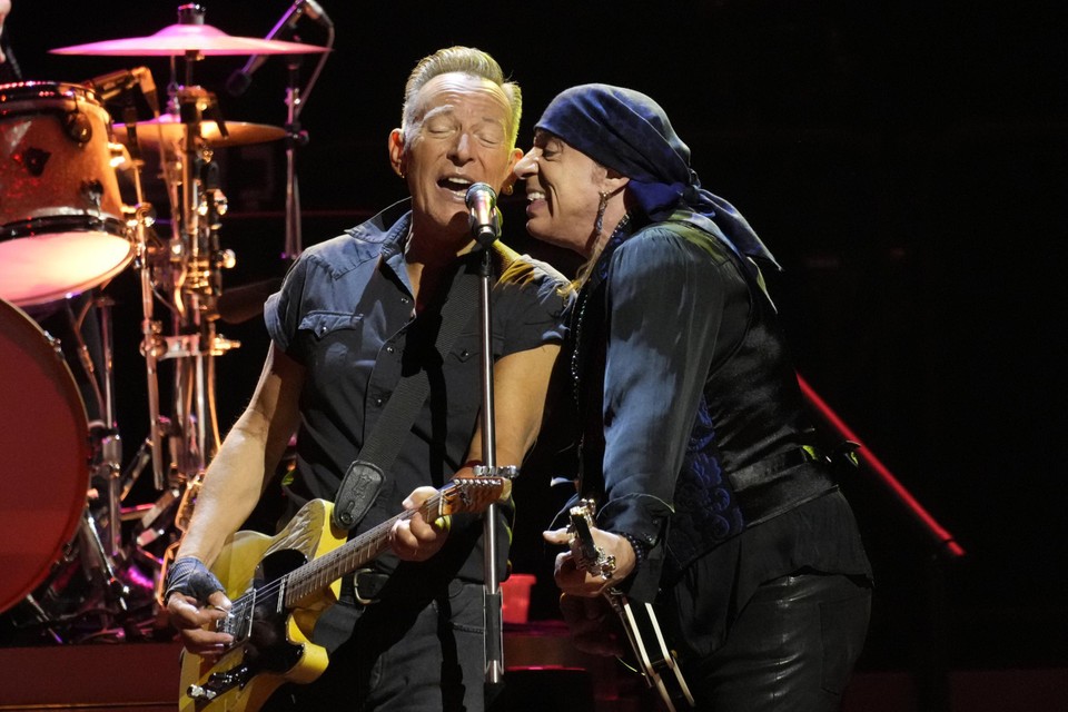 Bruce Springsteen (links) en Steven Van Zandt (rechts)