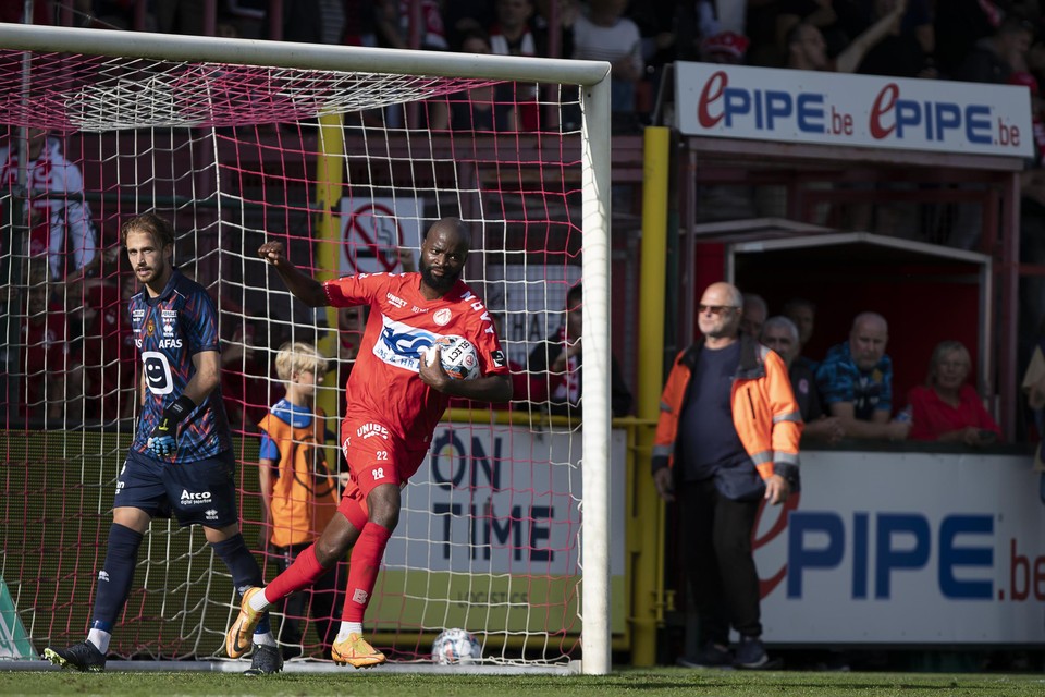 Didier Lamkel Zé scoorde tegen KV Mechelen de 1-3, maar punten leverde dat KV Kortrijk niet meer op. 