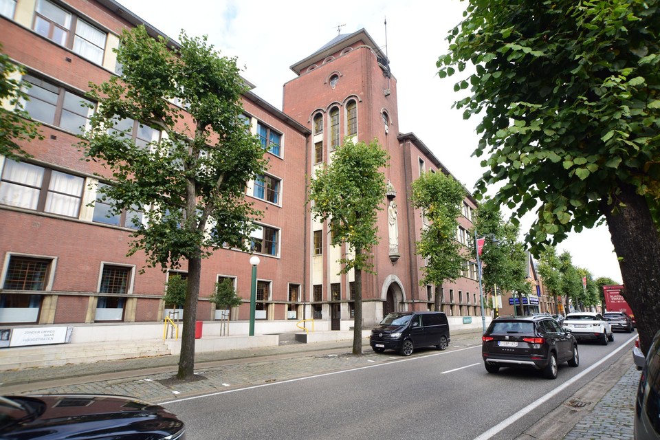De klaslokalen in het Klein Seminarie blijven leeg tot 31 januari.