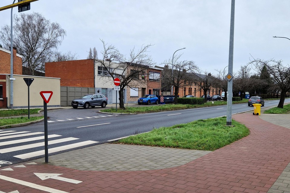 De Boniverlei in Edegem is niet geschikt voor zwaar verkeer volgens de bewoners.