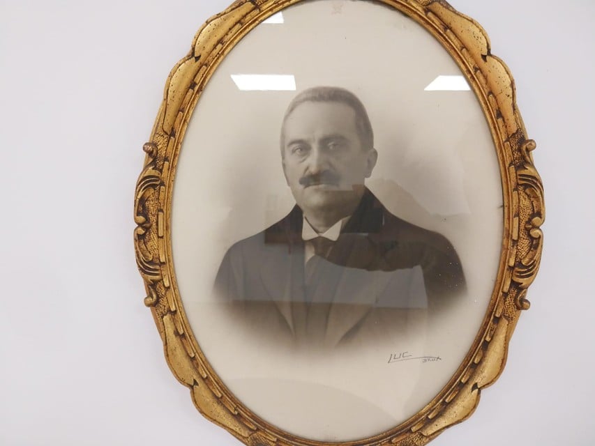 In november 1925 startte Jean-François Didden met het verkopen van zelfgemaakte mosterd met paard en kar.