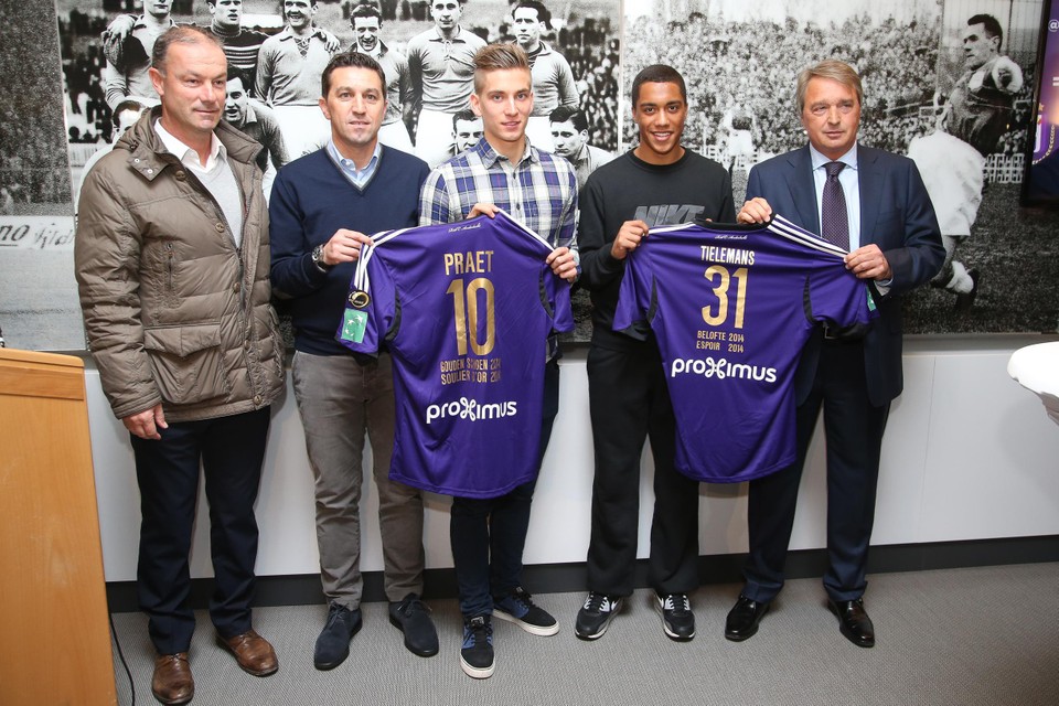 Kindermans (links) met Praet en Tielemans. 