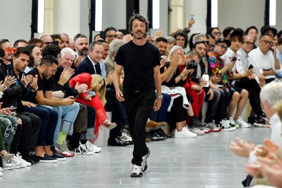 Pierpaolo Piccioli werd uitgeroepen tot International Women’s Designer of the Year.  