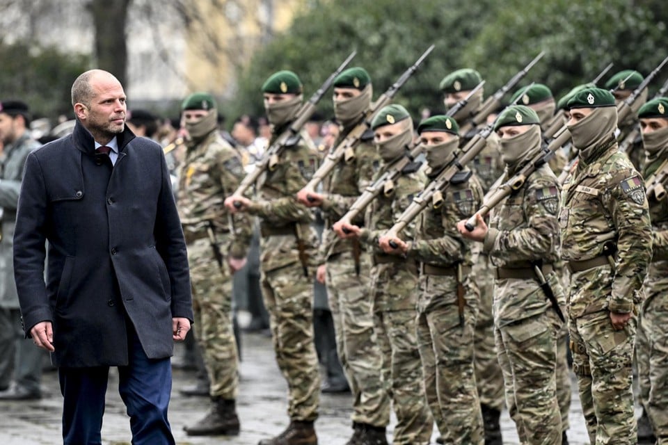 Minister Francken explains first stone of New Headquarters Defense