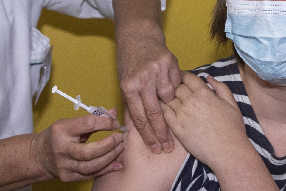 Twaalfjarigen en ouder kunnen deze week zonder afspraak een vaccin halen.