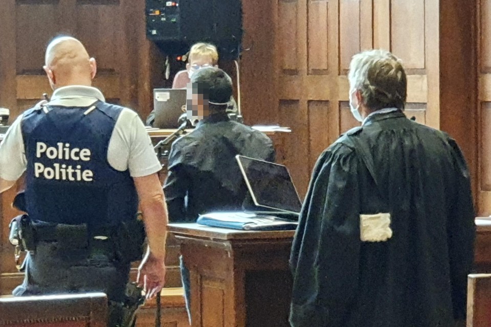 Esad T. uit Edegem moest zich komen verantwoorden in de rechtbank in Dendermonde.
