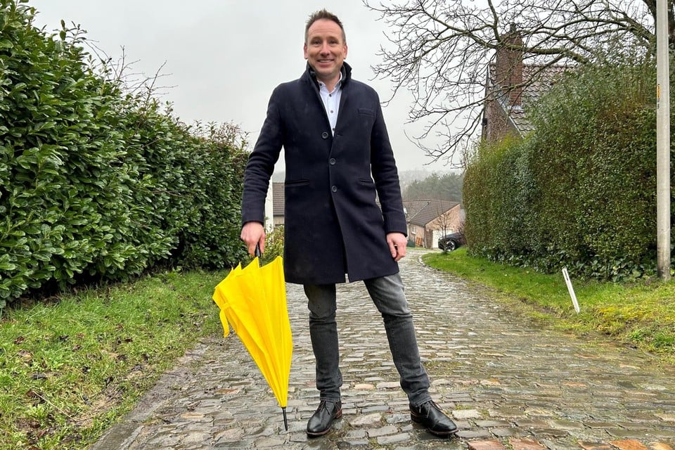 Gemeenteraadslid Dominik Verhaegen in de Kafmaasberg.