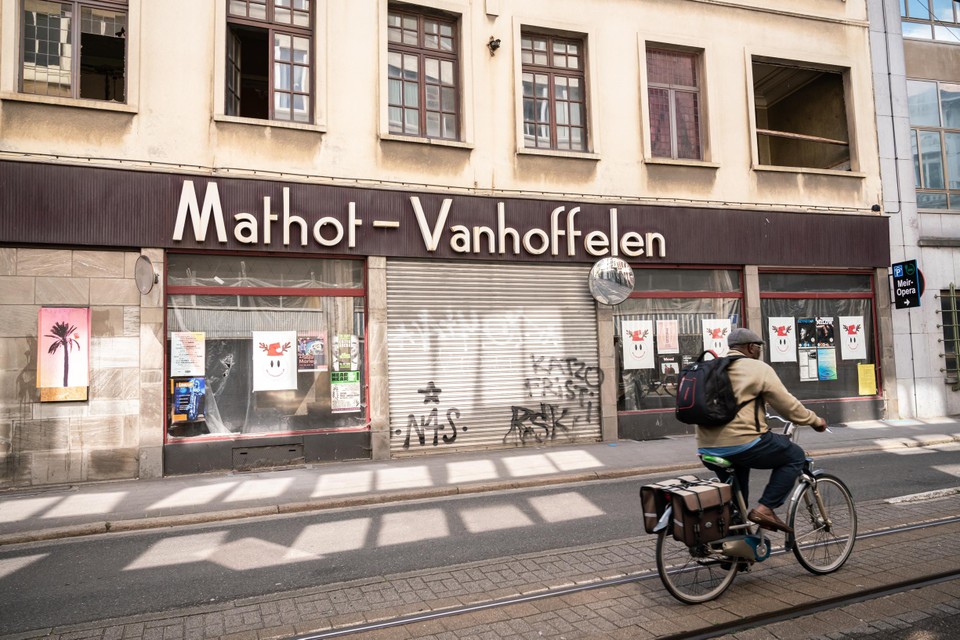 Het voormalige pand van Mathot-Vanhoffelen is niet meer. 