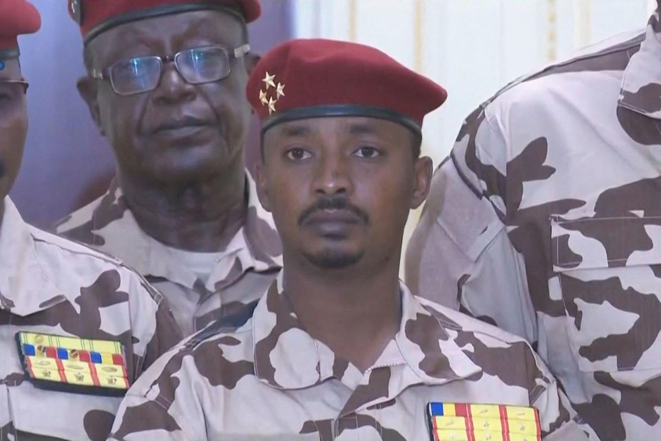 Mahamat Idriss Déby, de zoon van Idriss Déby Itno, naam het Tsjaadse bewind over na de dood van zijn vader. 
