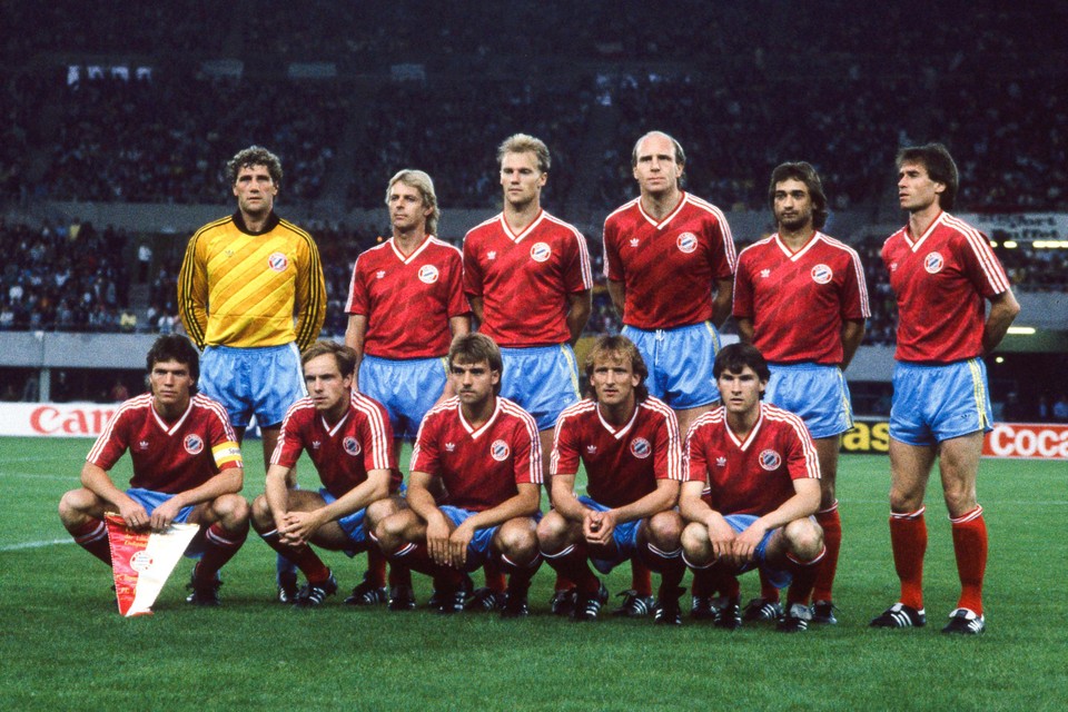 The team from the 1987 European Cup final, with Jean-Marie Pfaff (top left) and Andreas Brehme (second from bottom right).
