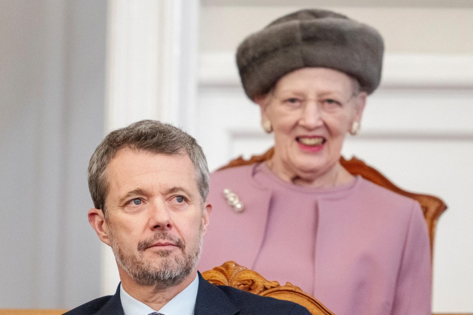 Koning Frederik en voormalige koningin Margrethe.