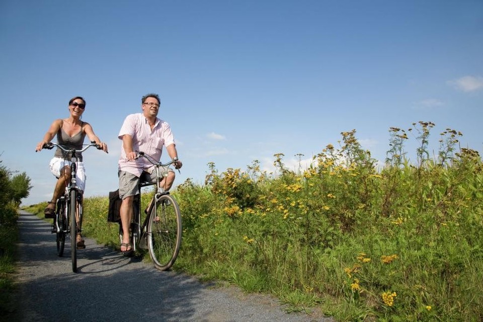 Het provinciebestuur wil volgend jaar onder meer aanzienlijk investeren in nieuwe fietspaden. 