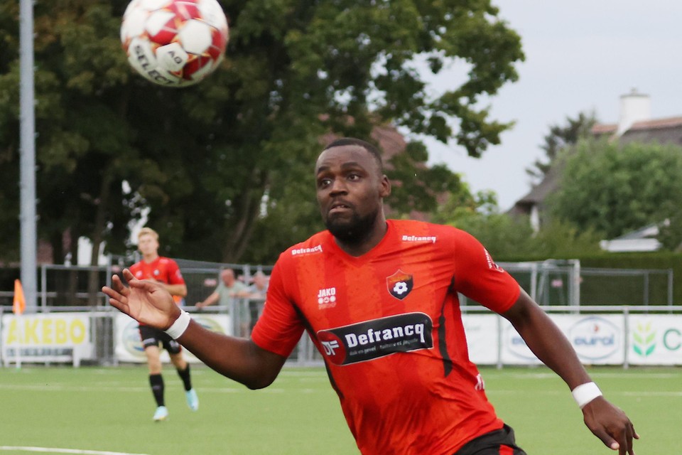 Boris Kudimbana scoorde de 0-2 voor Winkel in de 1-2-zege op Sporting Charleroi B. 