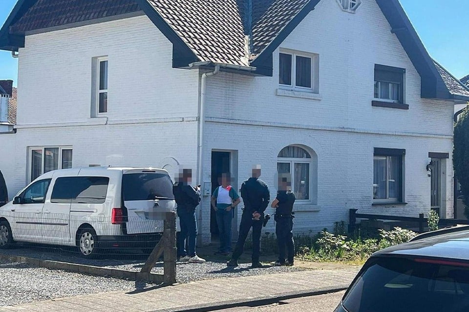 Eleven arrests in research into international arms trade: 65 firearms seized (Heusden-Zolder)