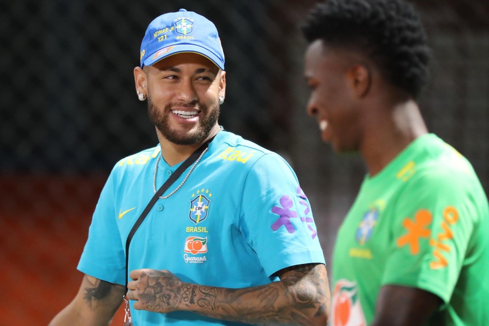 Neymar en Vinicius: de koning van Brazilië en zijn troonopvolger? 