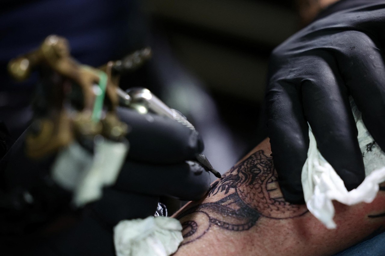 Zijn tatoeages schadelijk de gezondheid? | Het Nieuwsblad Mobile