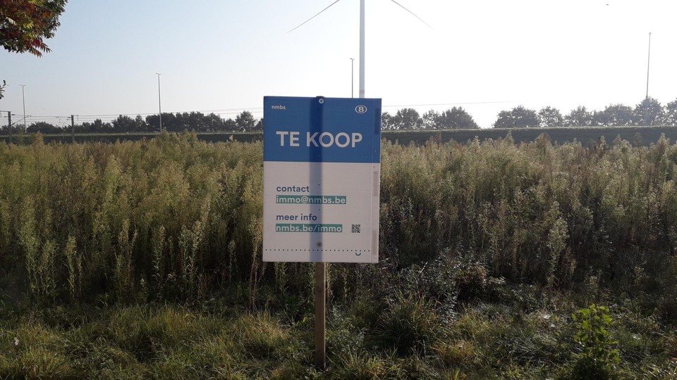 Het terrein is volgens de rechter in januari 2020 sinds 1999 eigendom van NMBS.