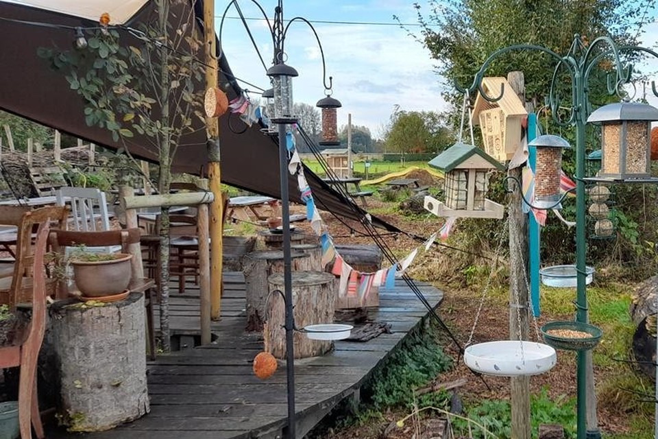 Aan De groene Vallei in Erps-Kwerps is een vogelbistro geopend.