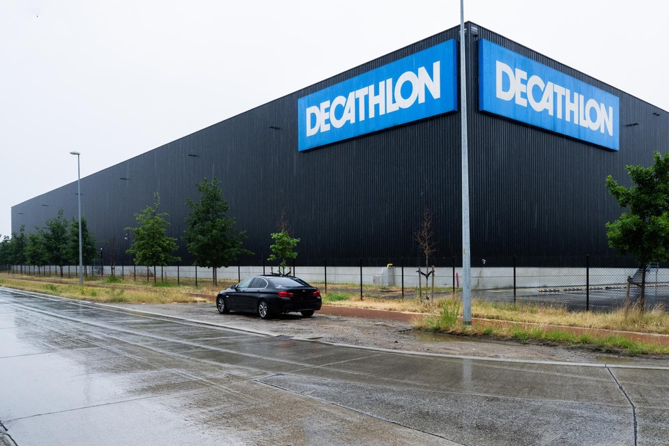 Tijdens een recente ondernemingsraad werden vermoedens bevestigd: het depot in Willebroek is ten dode opgeschreven, de e-commerce verdwijnt.