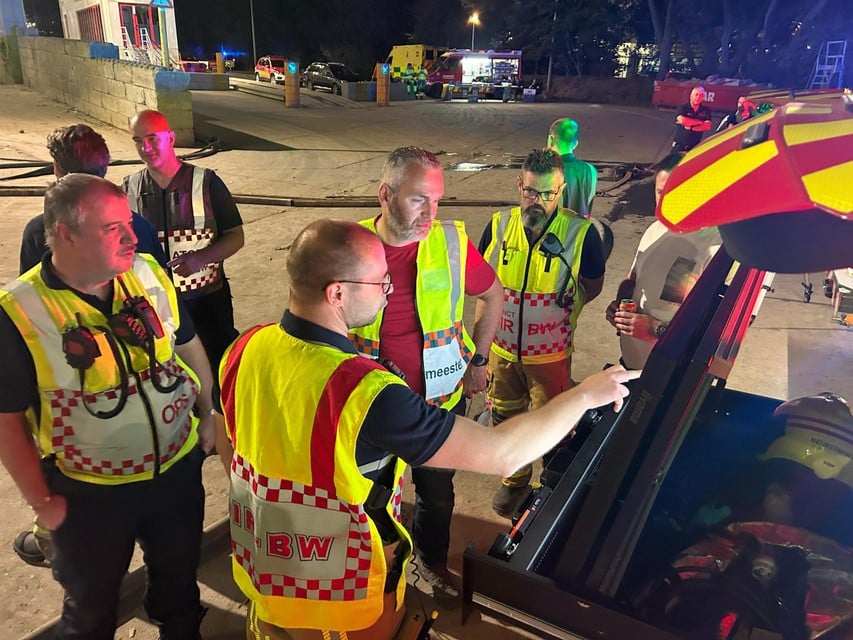 The fire brigade intervention plan was immediately activated and the operational coordination was announced