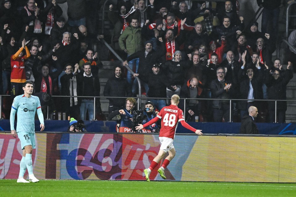 Vermeeren celebrates his goal with the fans.