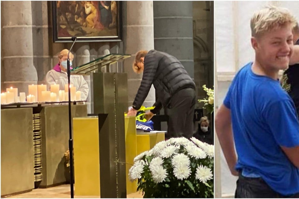 Vrienden brachten attributen aan, die Cyriel dierbaar waren, zoals enkele knuffels en zijn motorhelm.