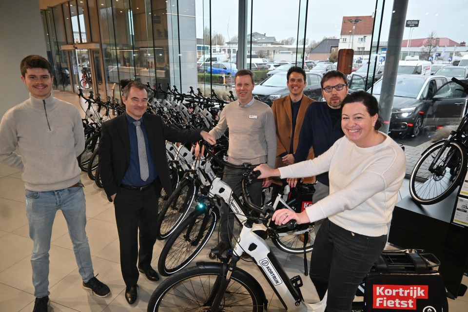 Opsplitsen Woordvoerder waarschijnlijkheid Kortrijk zet nog meer in op fietsen bij stadsmedewerkers: 25 extra  elektrische fietsen (Kortrijk) | Het Nieuwsblad Mobile