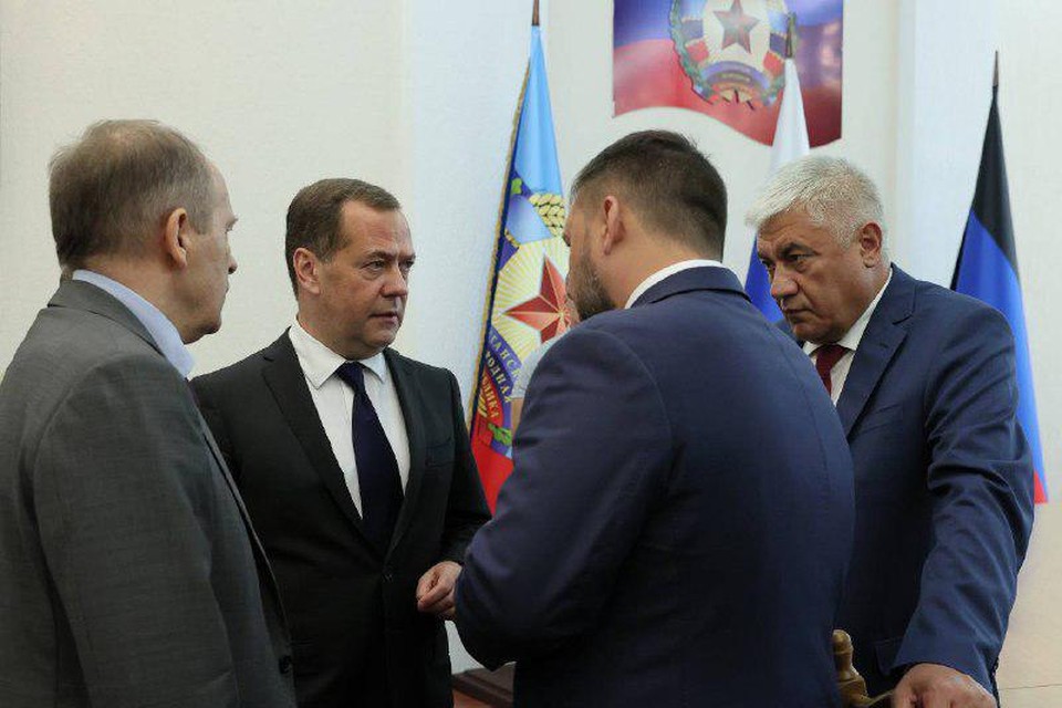 Onder andere dit beeld werd op Medvedevs Telegramkanaal gepost. 