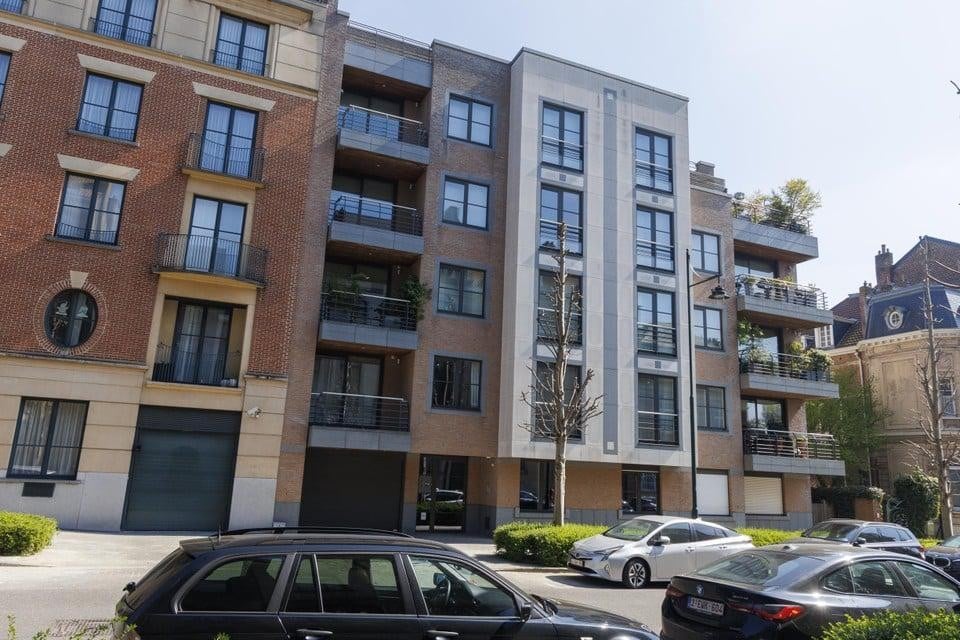 The building where the murder of Carmel D. took place.