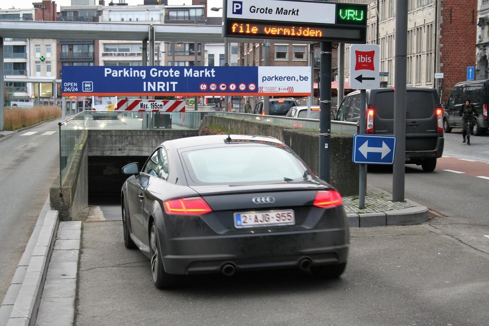 De parking onder de Grote Markt zal in de toekomst ook vanuit het noorden aanrijdbaar zijn maar een tweede inrit komt er niet. 