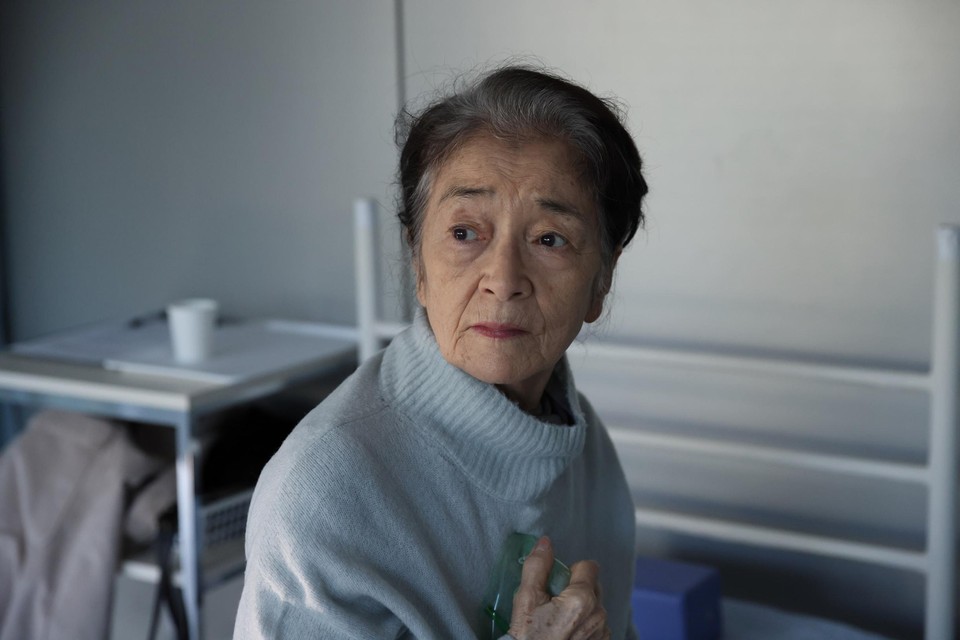 De 80-jarige topactrice Chieko Baisho maakt indruk als kandidate voor het euthanasieplan.