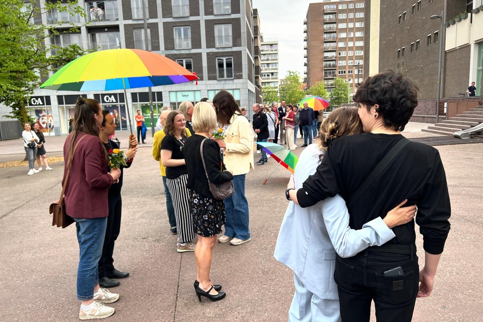 Op het Stadsplein werd donderdagavond het startschot gegeven voor een week die in het teken staat van holebifobie en transgenderfobie. 
