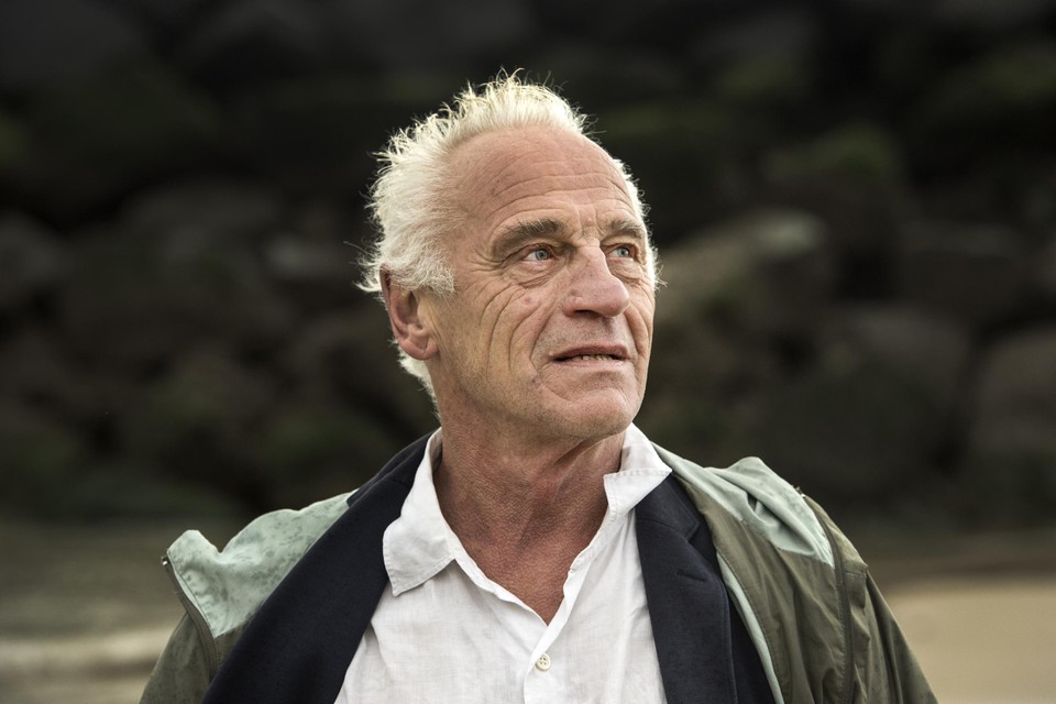 Johan Leysen werd geboren in Hasselt, waar hij tot zijn derde bleef wonen.