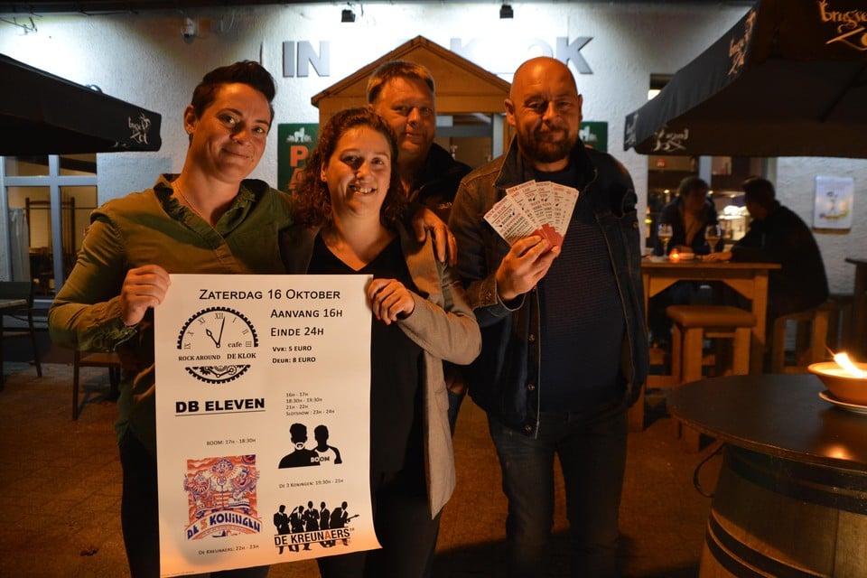 Valerie en Kim van café In de Klok en frituur ’t Pleintje, met Nico Van Olmen en Andrew O’Leary voor café In de Klok.
