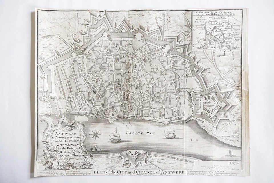 18th century map of Antwerp with the citadel at the bottom right 