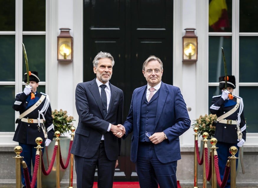 Dutch Prime Minister Dick Schoof receives Prime Minister Bart De Wever.