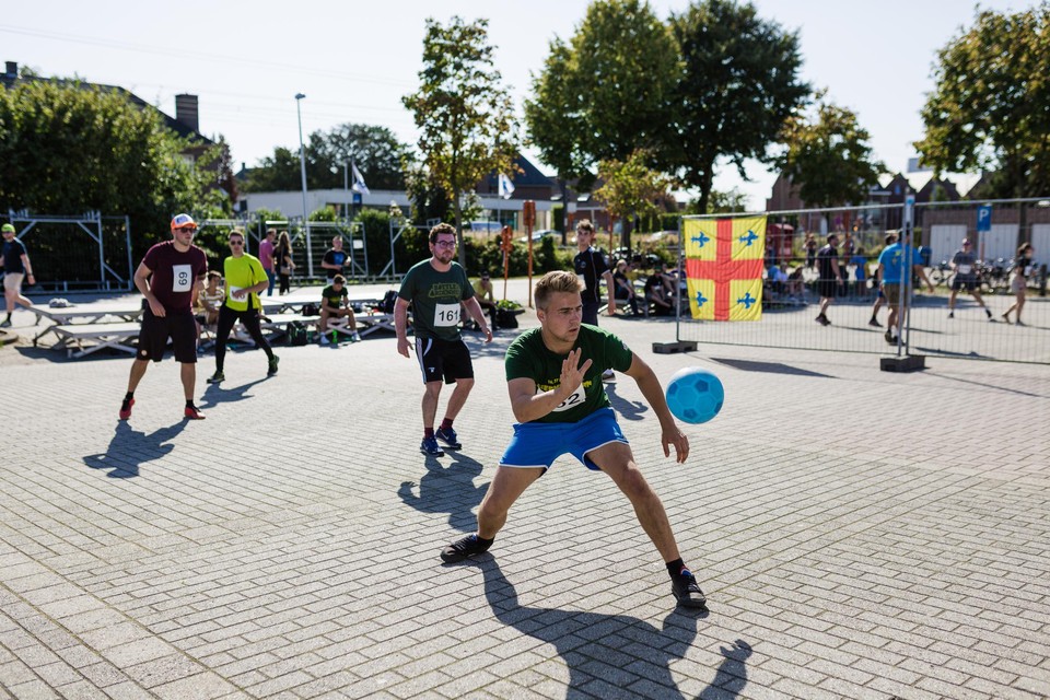 Deelnemers tijdens een vorig BK Muurke klop