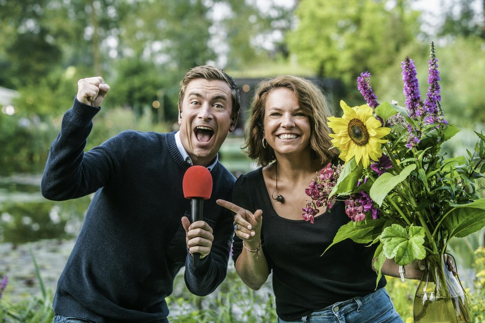 Niels Destadsbader en Siska Schoeters zorgen bij radio 2 voor een zomer vol muziek. 